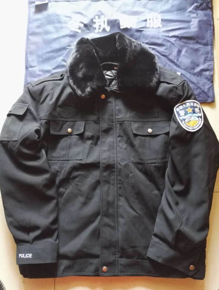 警察冬天的衣服图片图片