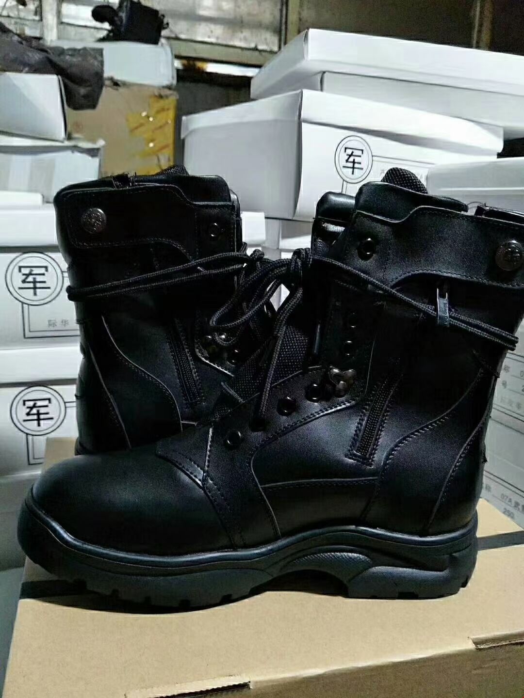 江苏福中军靴图片