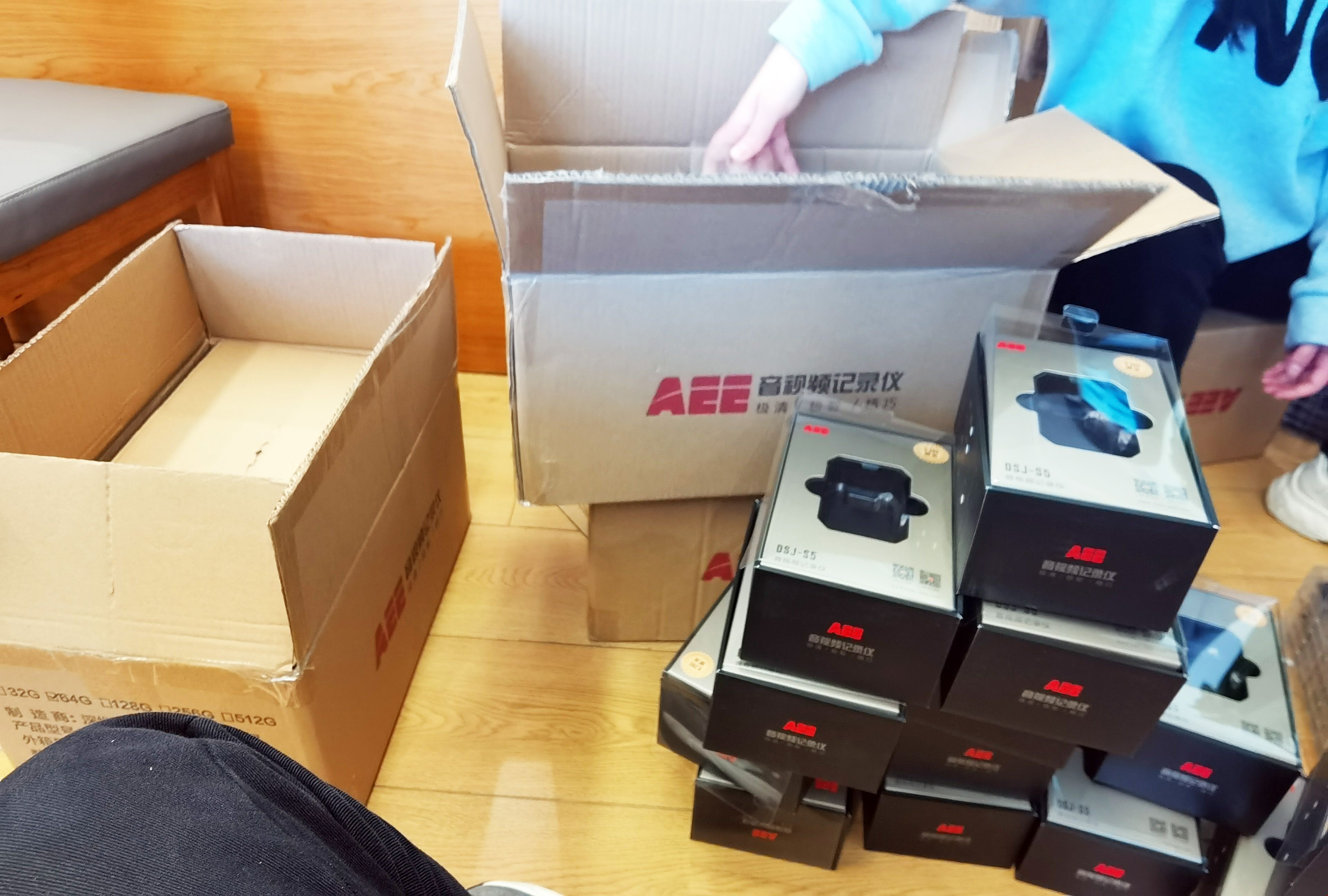 AEE 4G执法记录仪