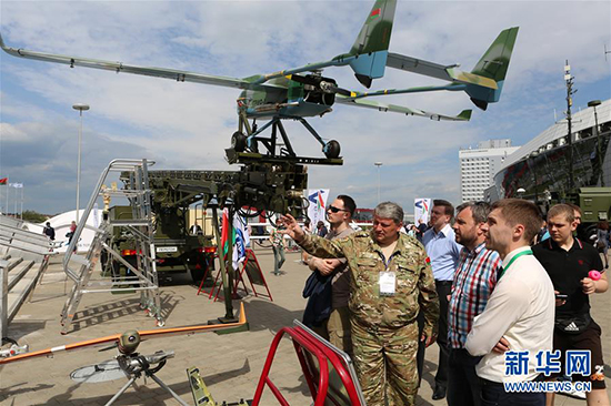白俄罗斯举行国际武器装备和军事技术展(组图)