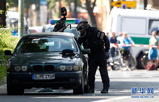 德国警方柏林排除疑似爆炸物(组图)