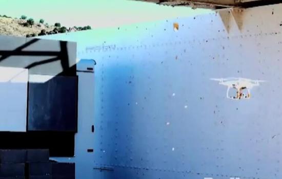 美军测试新激光炮车 远距烧毁中国小型无人机